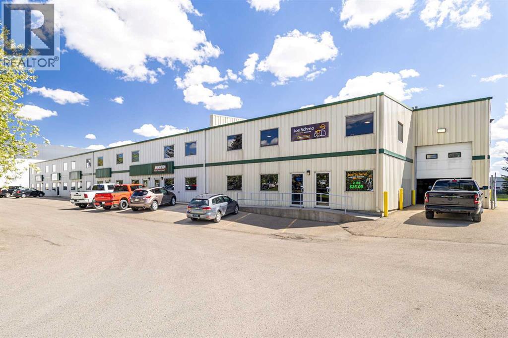 5, 7948 51 Street SE, Calgary, Alberta