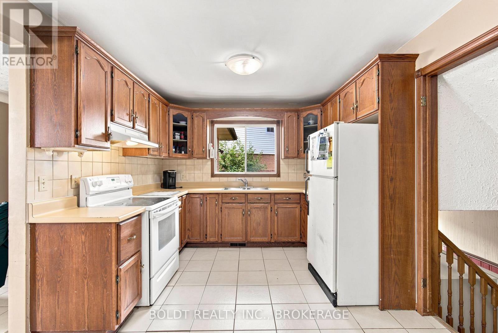 44 Culligan Crescent, Thorold, Ontario  L2V 4P1 - Photo 11 - X13662978
