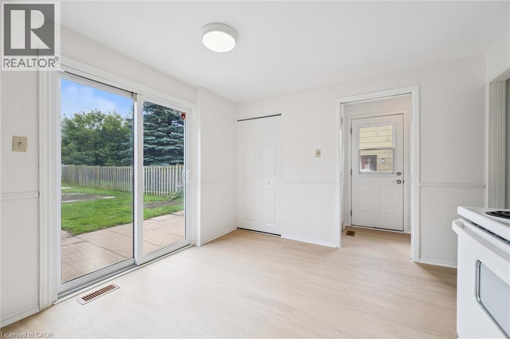 196 The Greenway, Cambridge, Ontario  N1R 6L9 - Photo 15 - 40853913