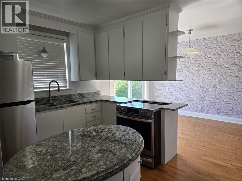 48 Mountain Avenue N, Stoney Creek, Ontario  L8G 3N9 - Photo 2 - 40854569