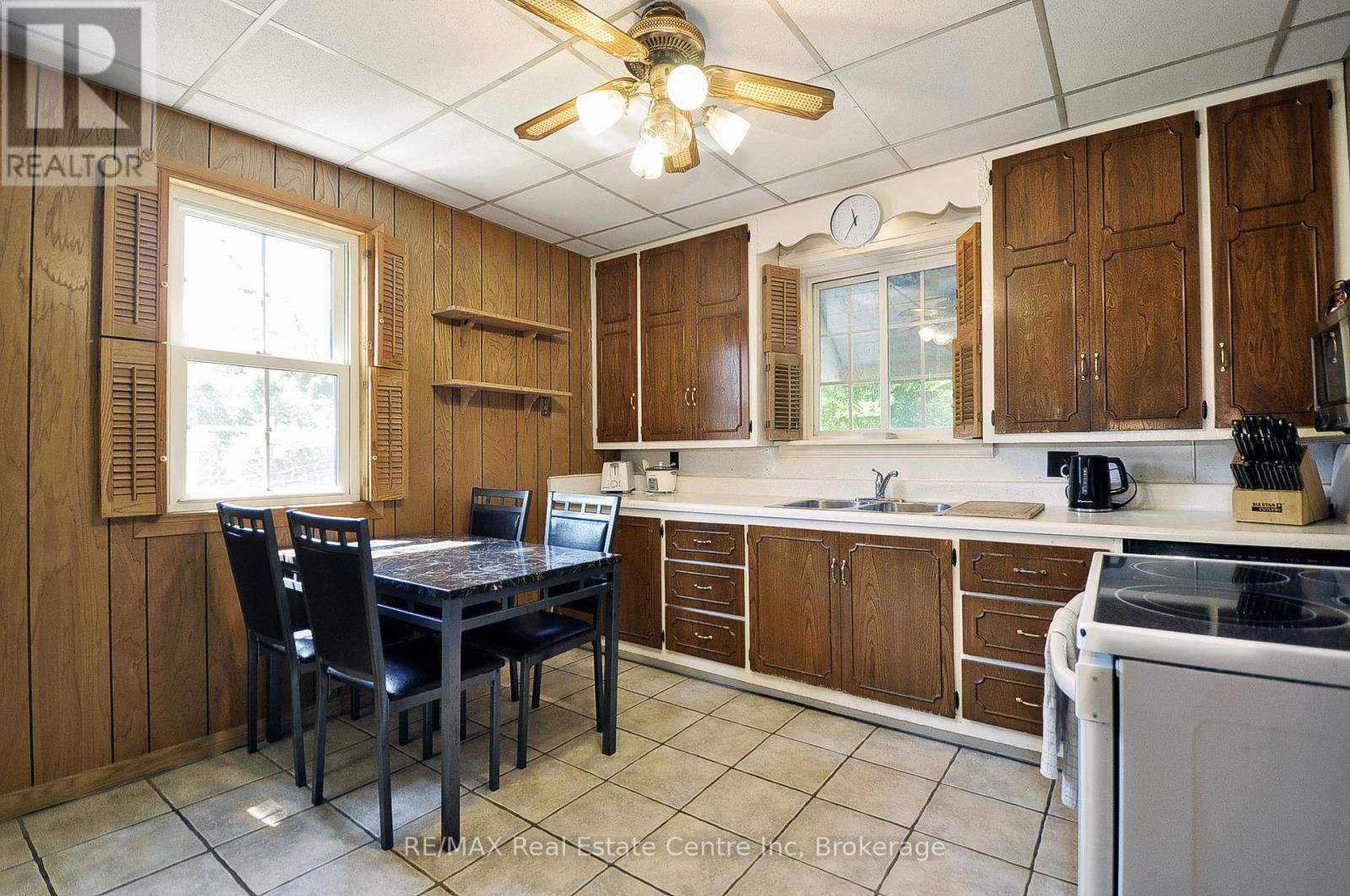 285 Albert Street W, Waterloo, Ontario  N2L 3T9 - Photo 9 - X13610856