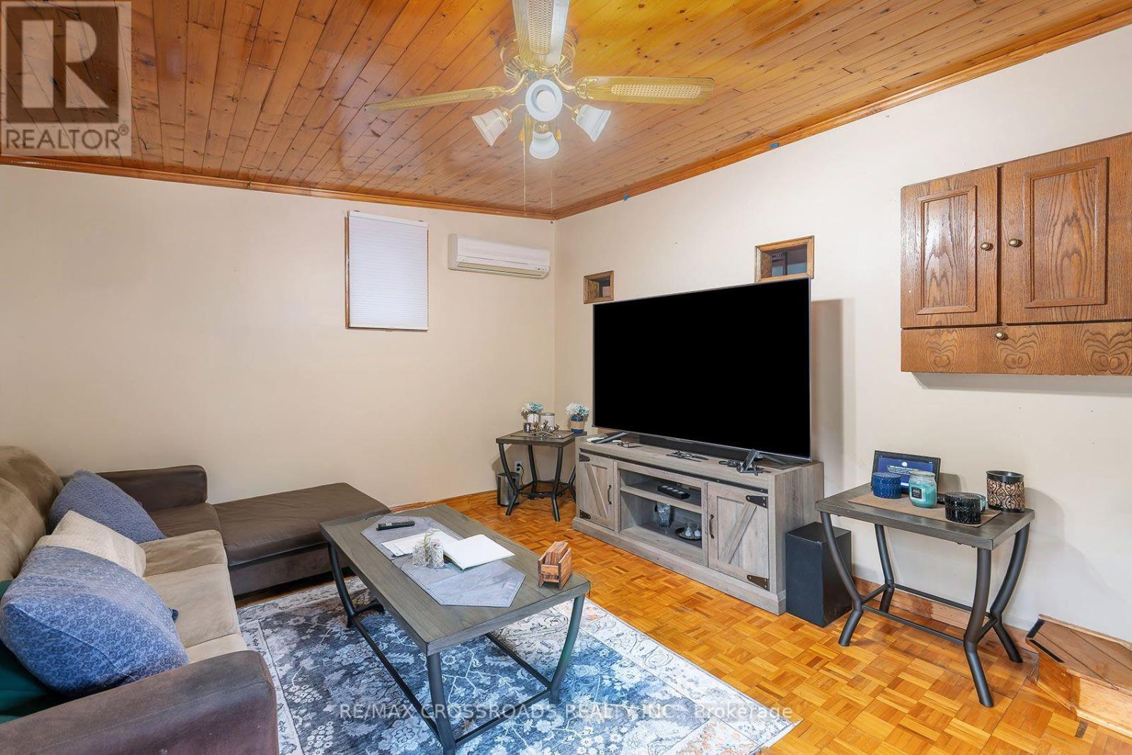 368 Cedar Valley Boulevard, Oshawa, Ontario L1G 3W3 - Photo 5 - E13657462