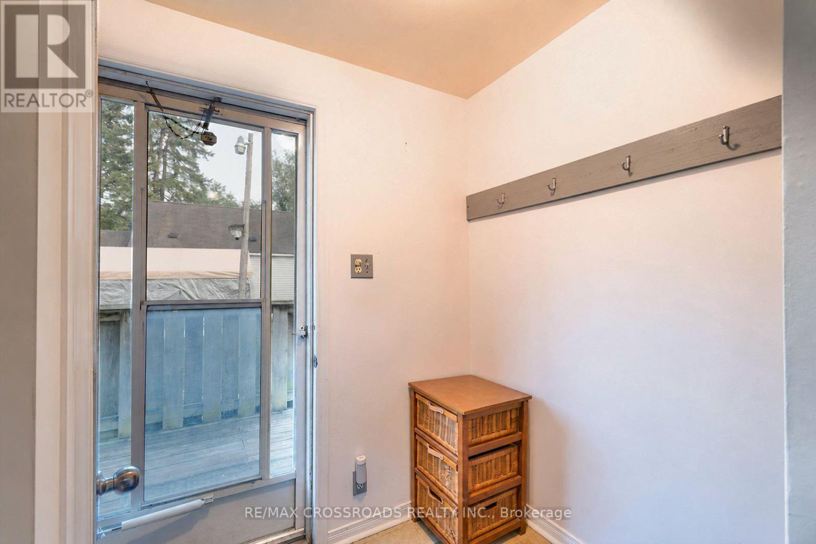 368 Cedar Valley Boulevard, Oshawa, Ontario L1G 3W3 - Photo 4 - E13657462