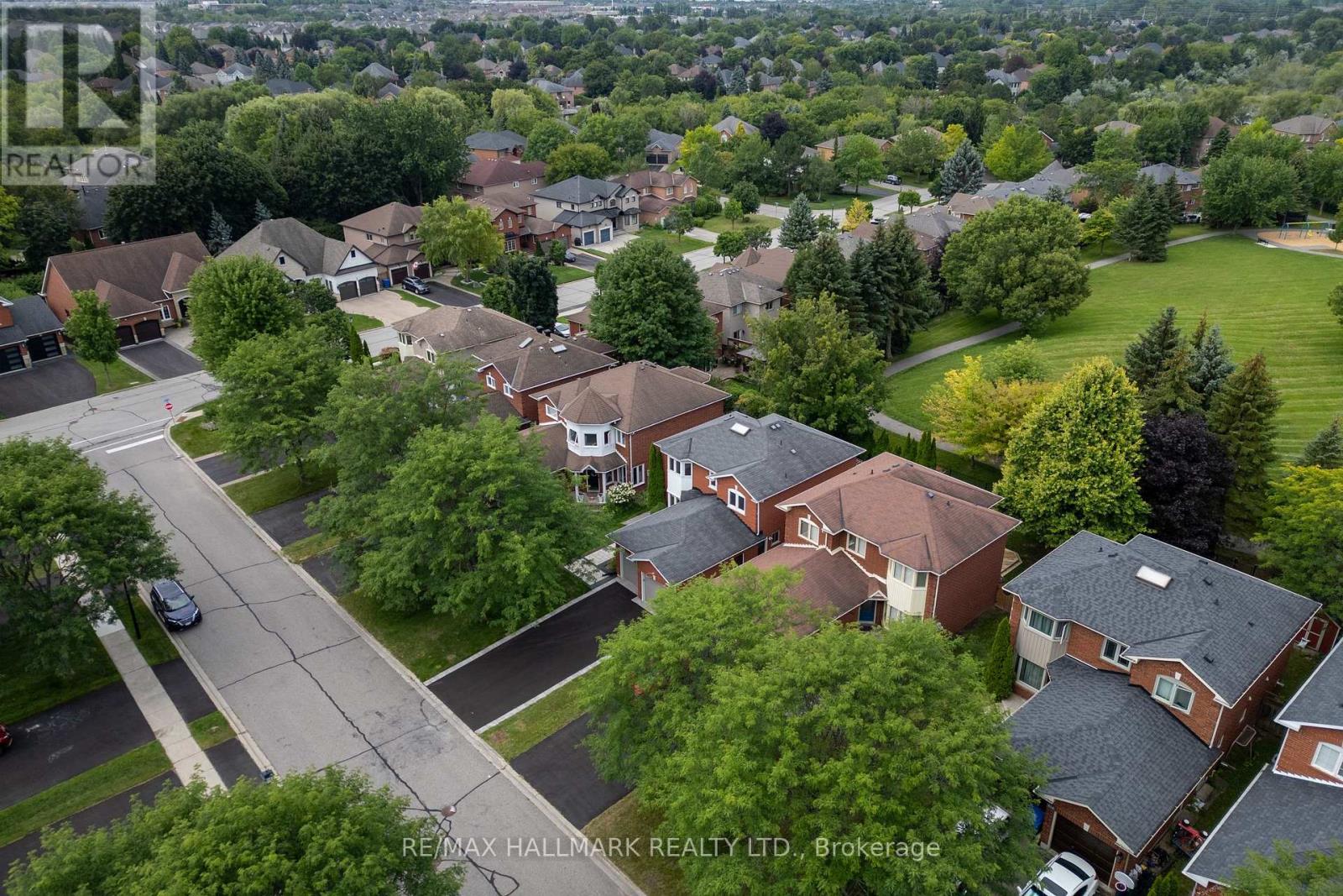 872 Hilton Boulevard, Newmarket, Ontario  L3X 2H8 - Photo 2 - N13662768