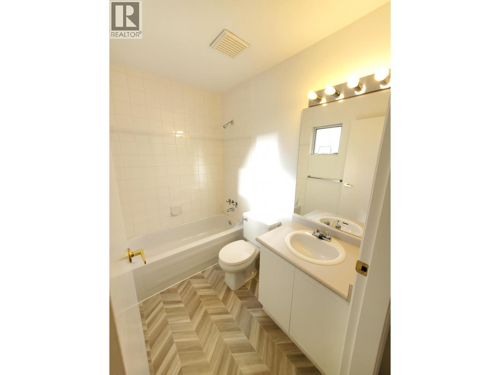 2211 No. 4 Road, Richmond, British Columbia  V6X 3X1 - Photo 8 - R3154673