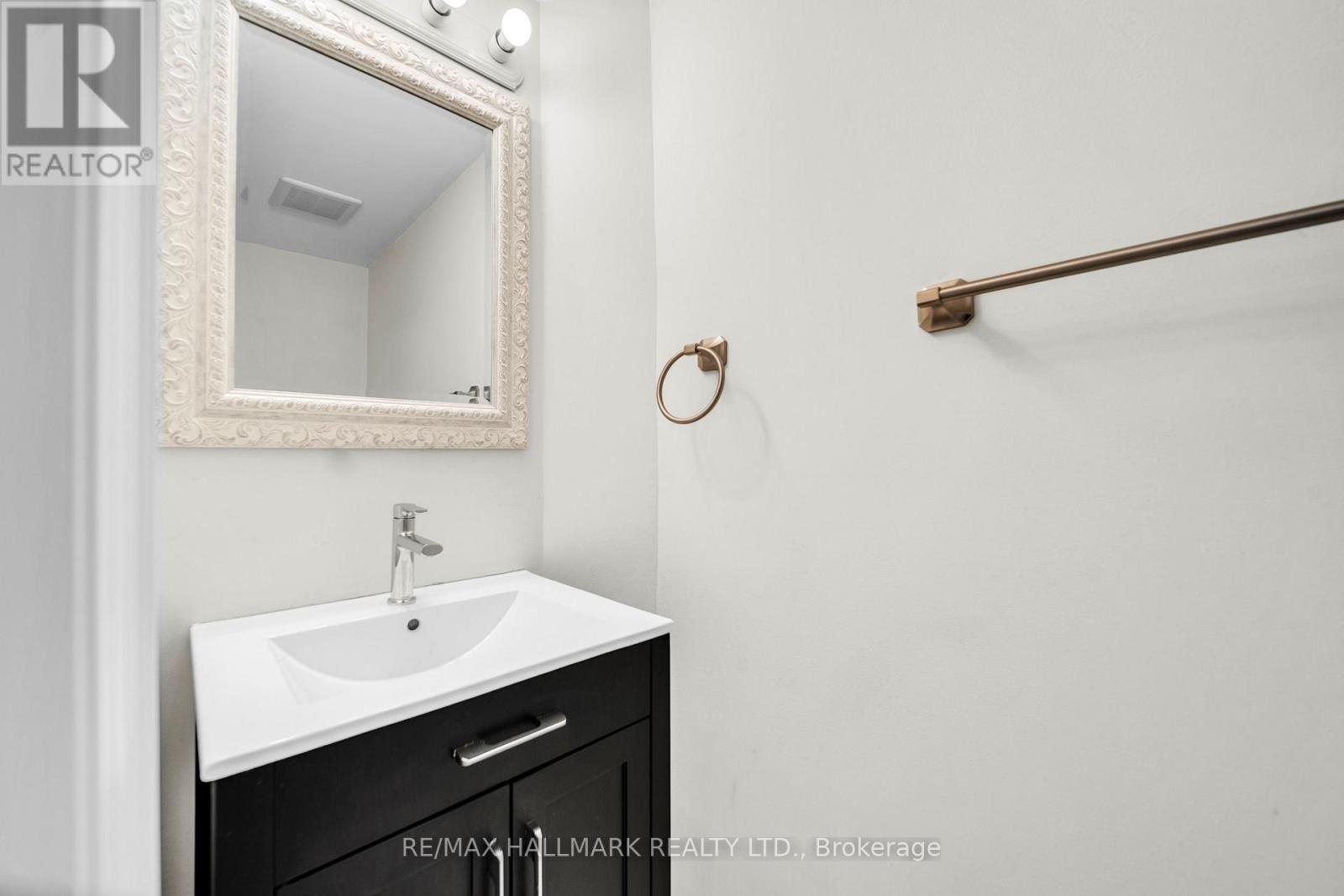 872 Hilton Boulevard, Newmarket, Ontario  L3X 2H8 - Photo 12 - N13662768