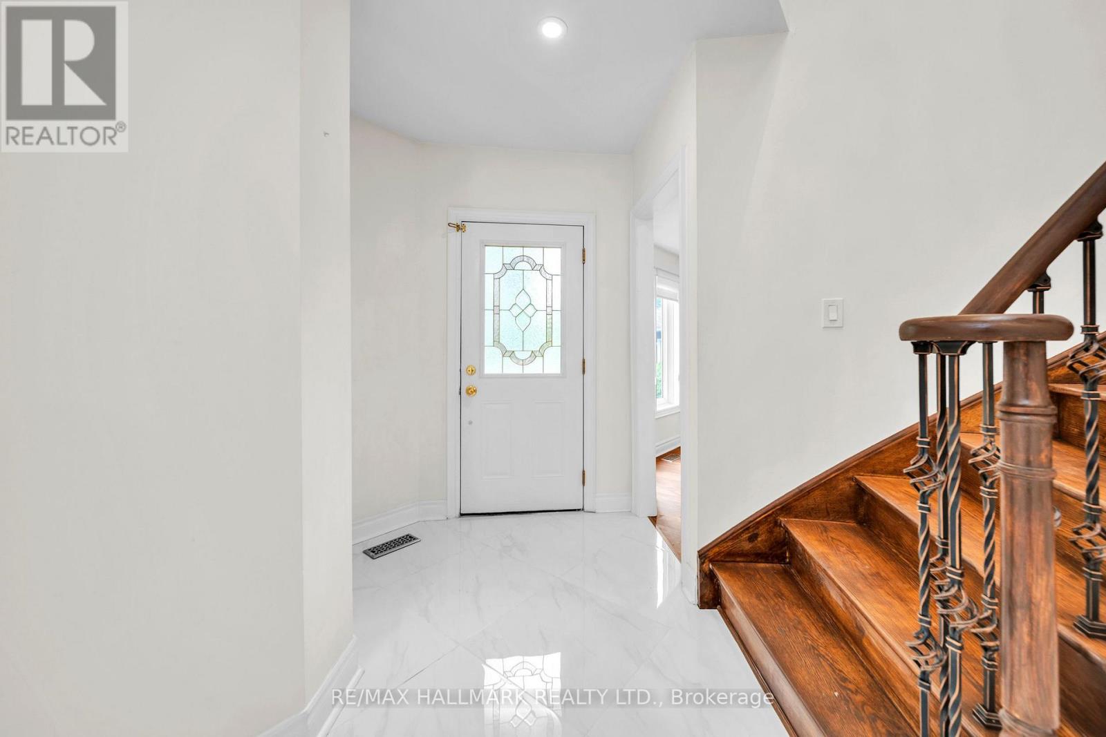 872 Hilton Boulevard, Newmarket, Ontario  L3X 2H8 - Photo 9 - N13662768