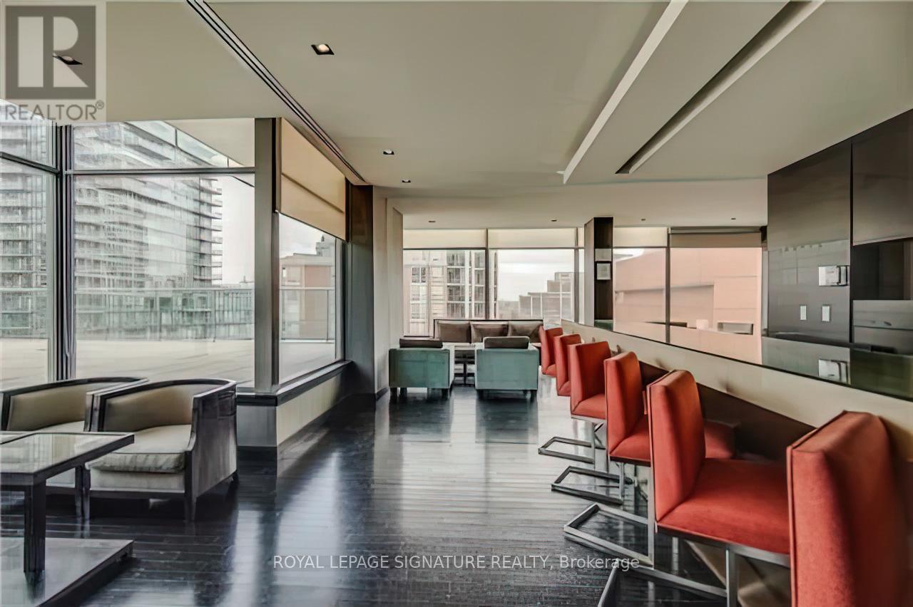 2205 - 18 Yorkville Avenue, Toronto, Ontario M4W 3Y8 - Photo 14 - C13648680