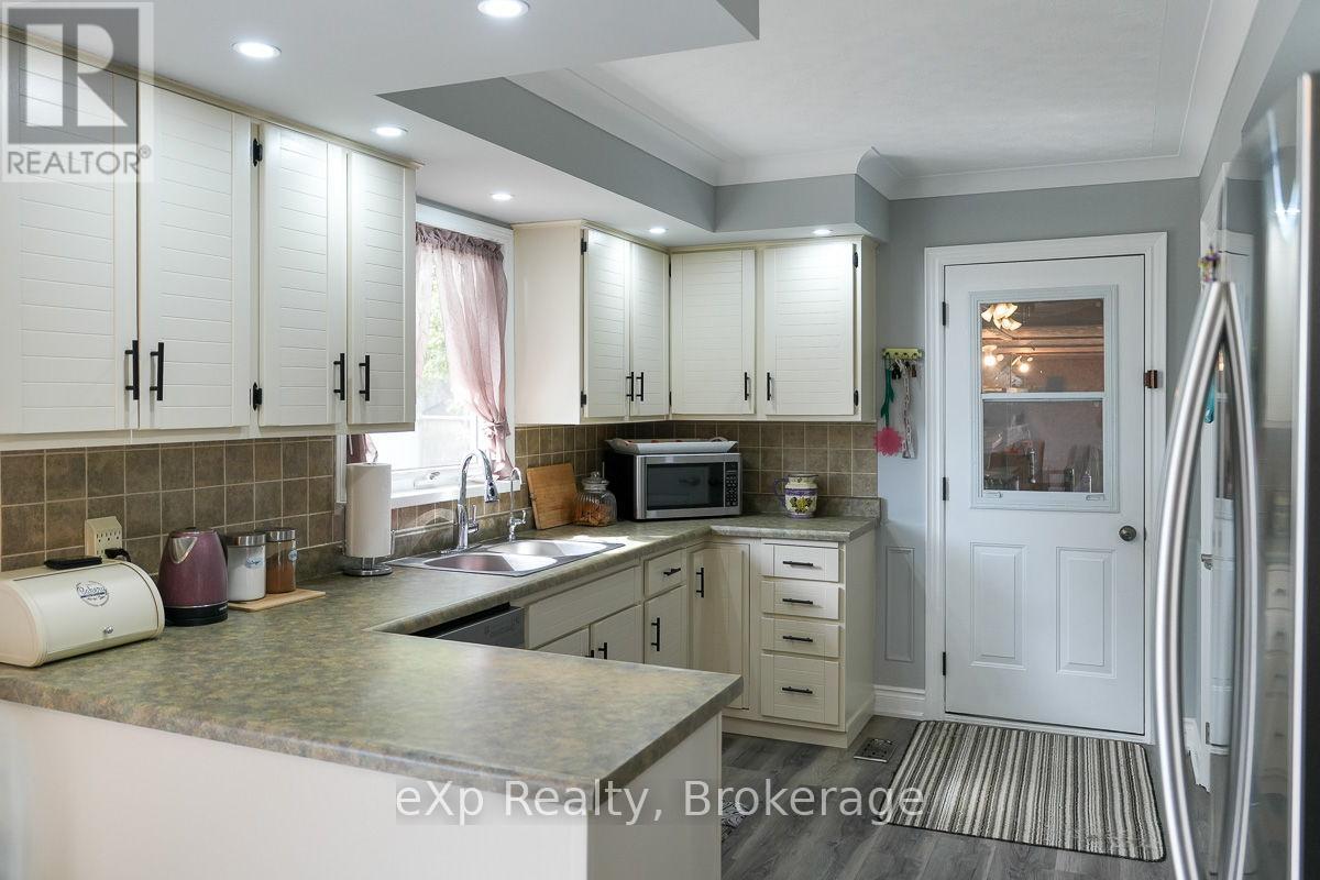 3595 Bruce Road 3, Arran-Elderslie, Ontario  N0G 2N0 - Photo 7 - X13662972