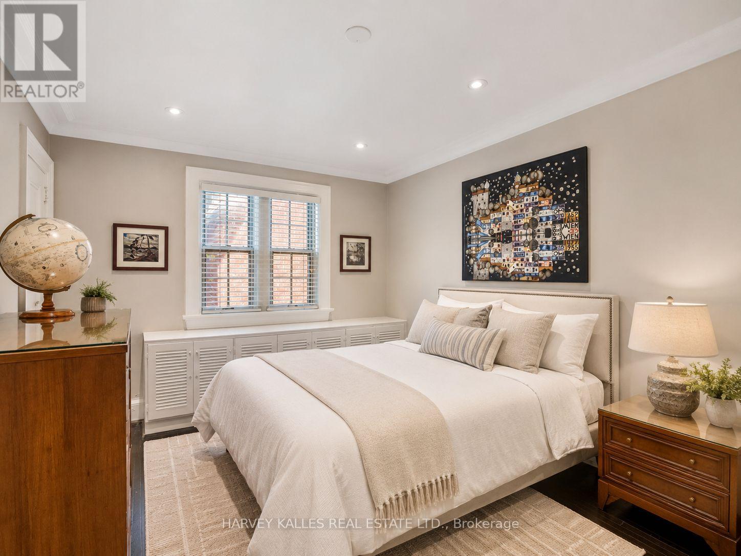 14 Dewbourne Avenue, Toronto, Ontario  M5P 1Z4 - Photo 20 - C13662952