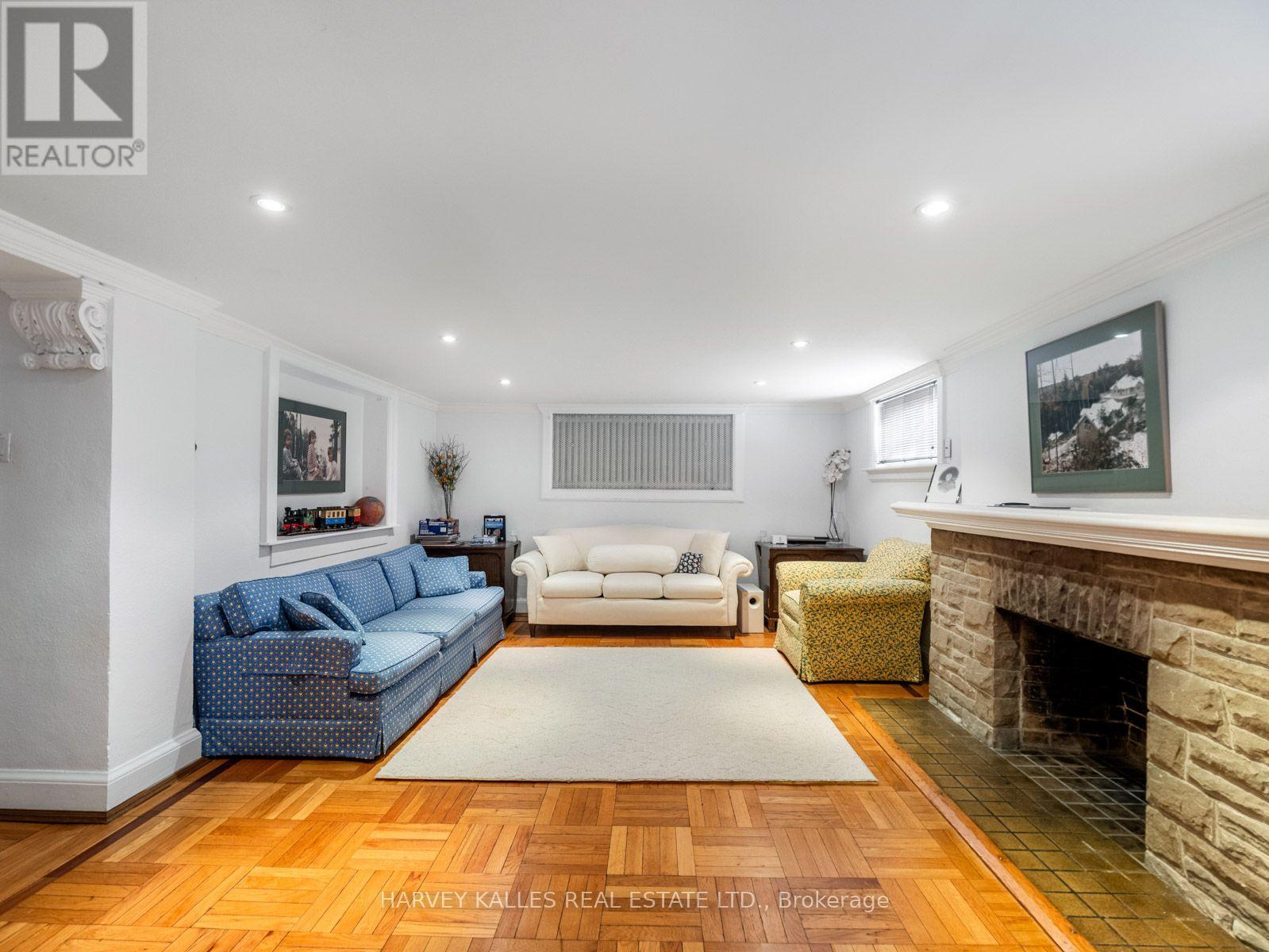 14 Dewbourne Avenue, Toronto, Ontario  M5P 1Z4 - Photo 29 - C13662952