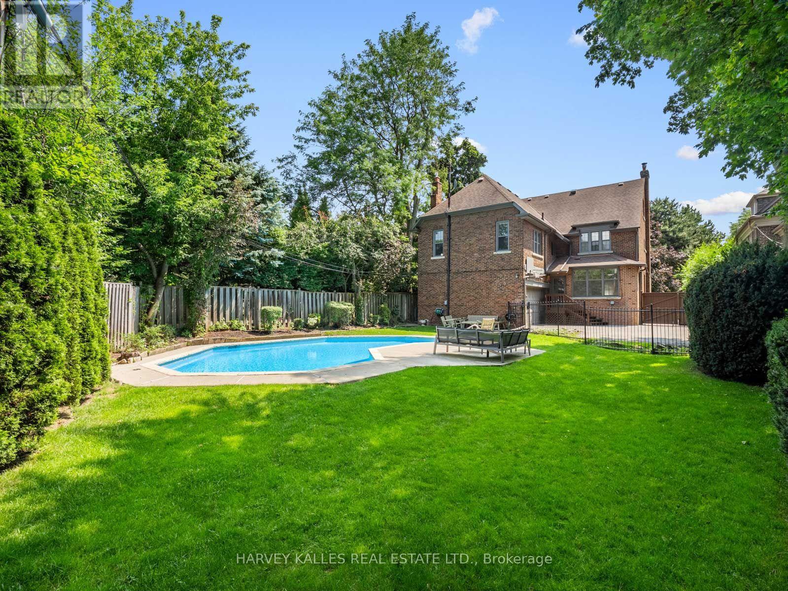 14 Dewbourne Avenue, Toronto, Ontario  M5P 1Z4 - Photo 31 - C13662952
