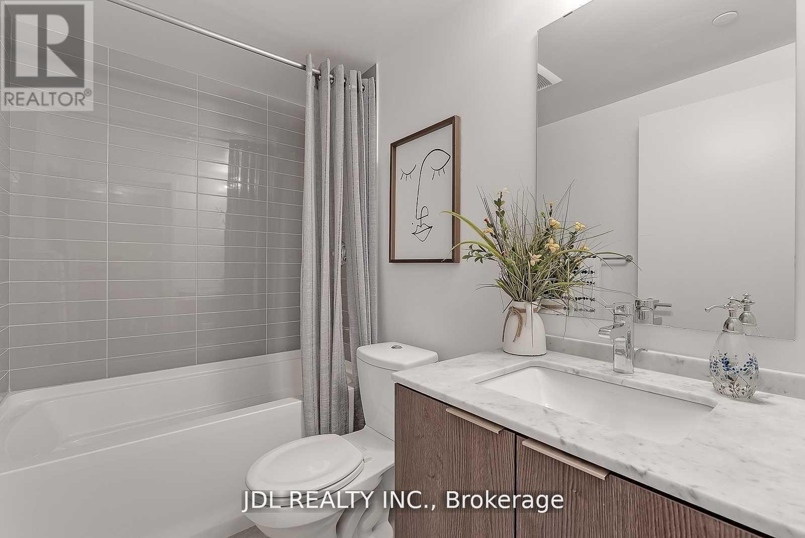 2105 - 11 Wellesley Street W, Toronto, Ontario M4Y 1E8 - Photo 11 - C13662980
