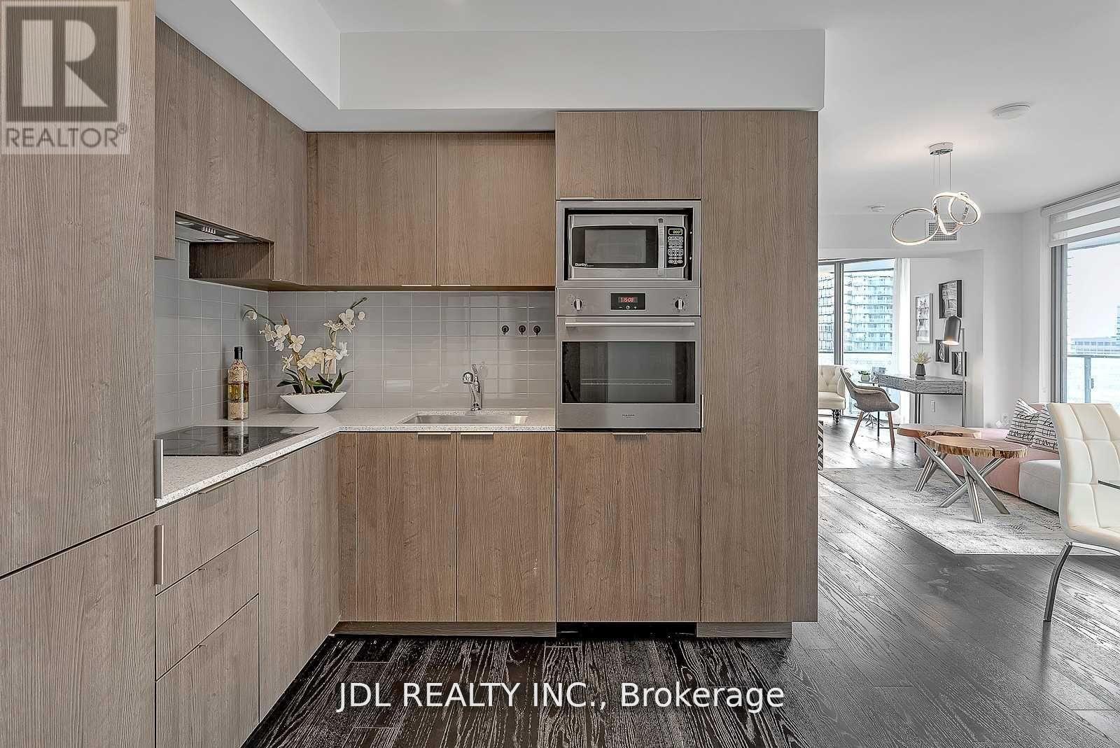 2105 - 11 Wellesley Street W, Toronto, Ontario M4Y 1E8 - Photo 7 - C13662980