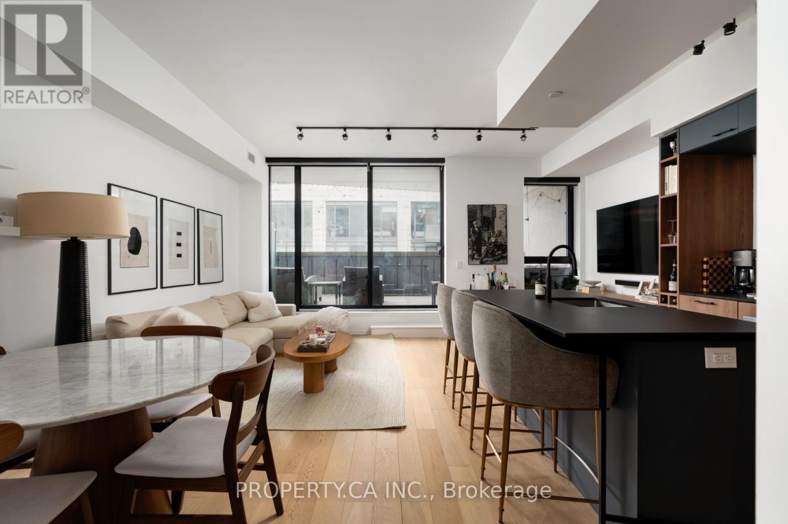 302 - 41 DOVERCOURT ROAD, Toronto, Ontario
