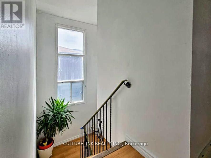 52 Palmerston Avenue, Toronto, Ontario  M6J 2J1 - Photo 21 - C13663012