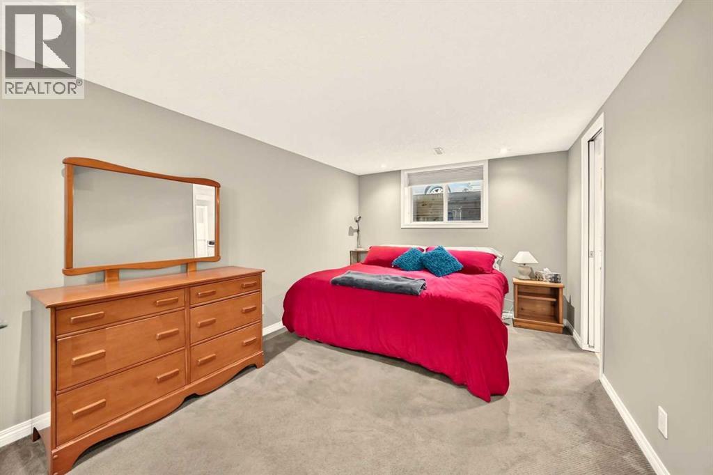 2024 Chicoutimi Drive Nw, Calgary, Alberta  T2L 0V7 - Photo 21 - A2327295