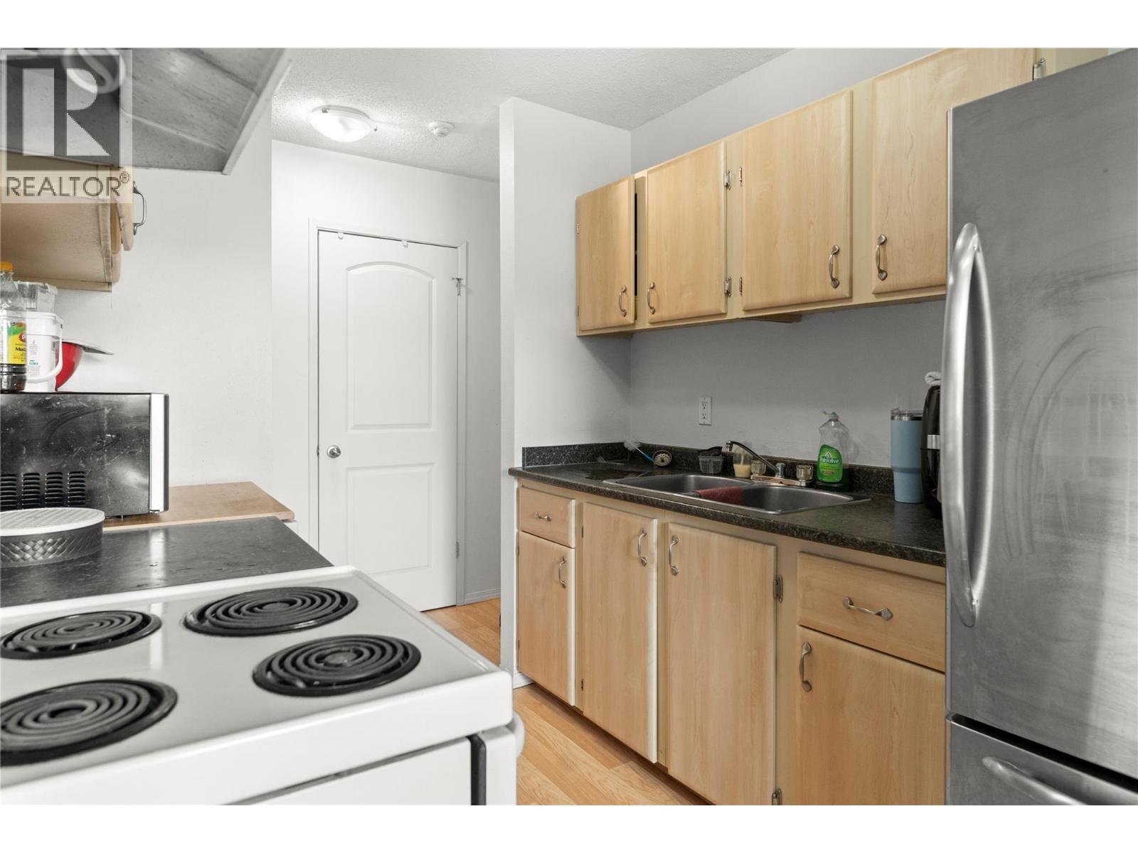 555 Dalgleish Drive Unit# 412, Kamloops, British Columbia  V2C 6C7 - Photo 8 - 10388728