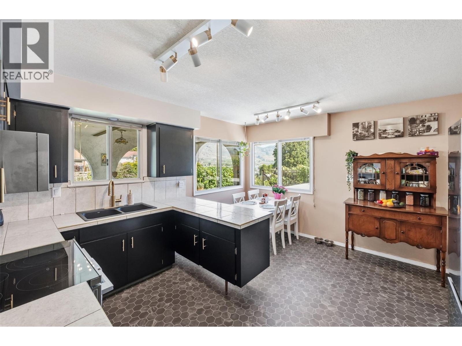 8405 87th Street, Osoyoos, British Columbia  V0H 1V2 - Photo 53 - 10395786