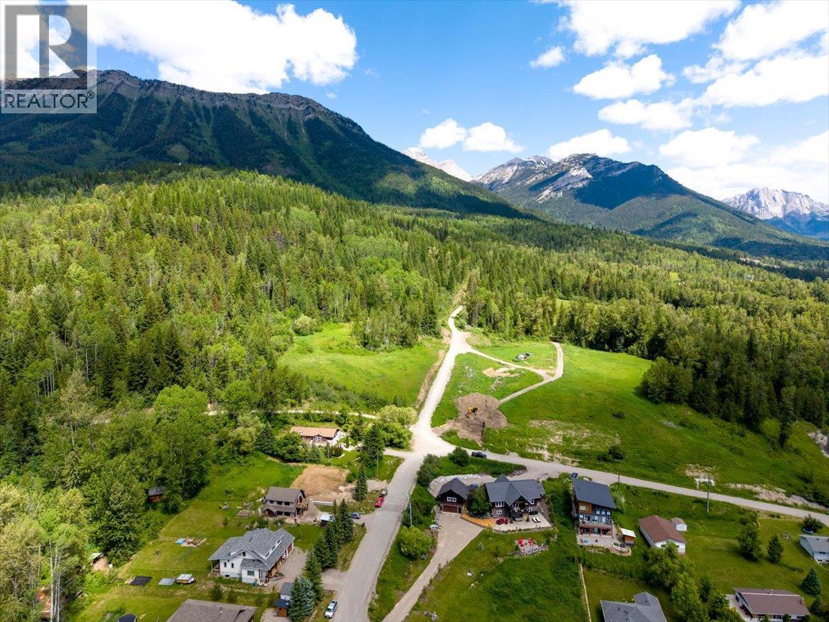 118 Sparling Road, Fernie, British Columbia  V0B 1M1 - Photo 10 - 10397481
