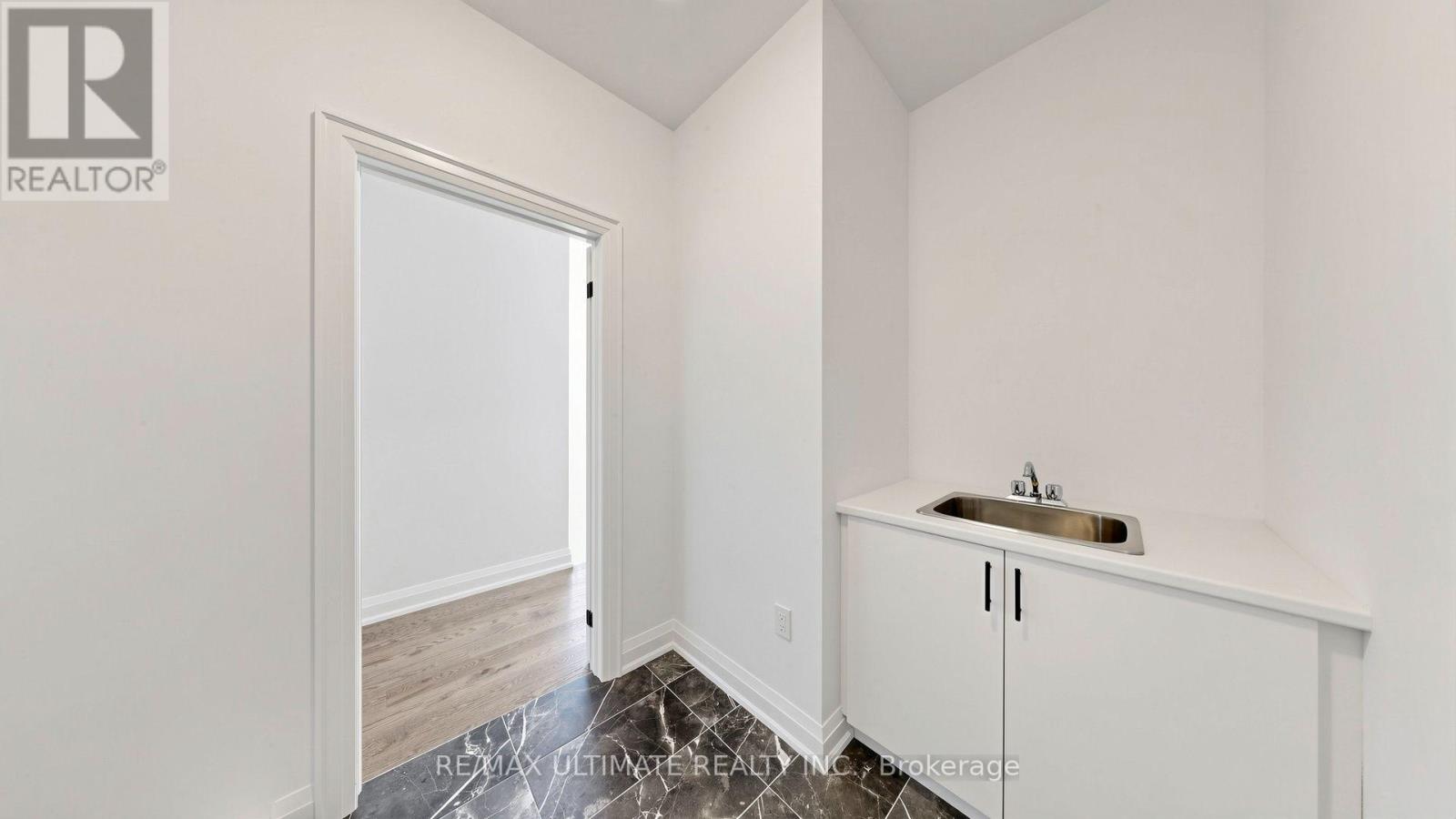 12 Aldwinckle Avenue, Oro-Medonte, Ontario  L0L 2L0 - Photo 15 - S13662922