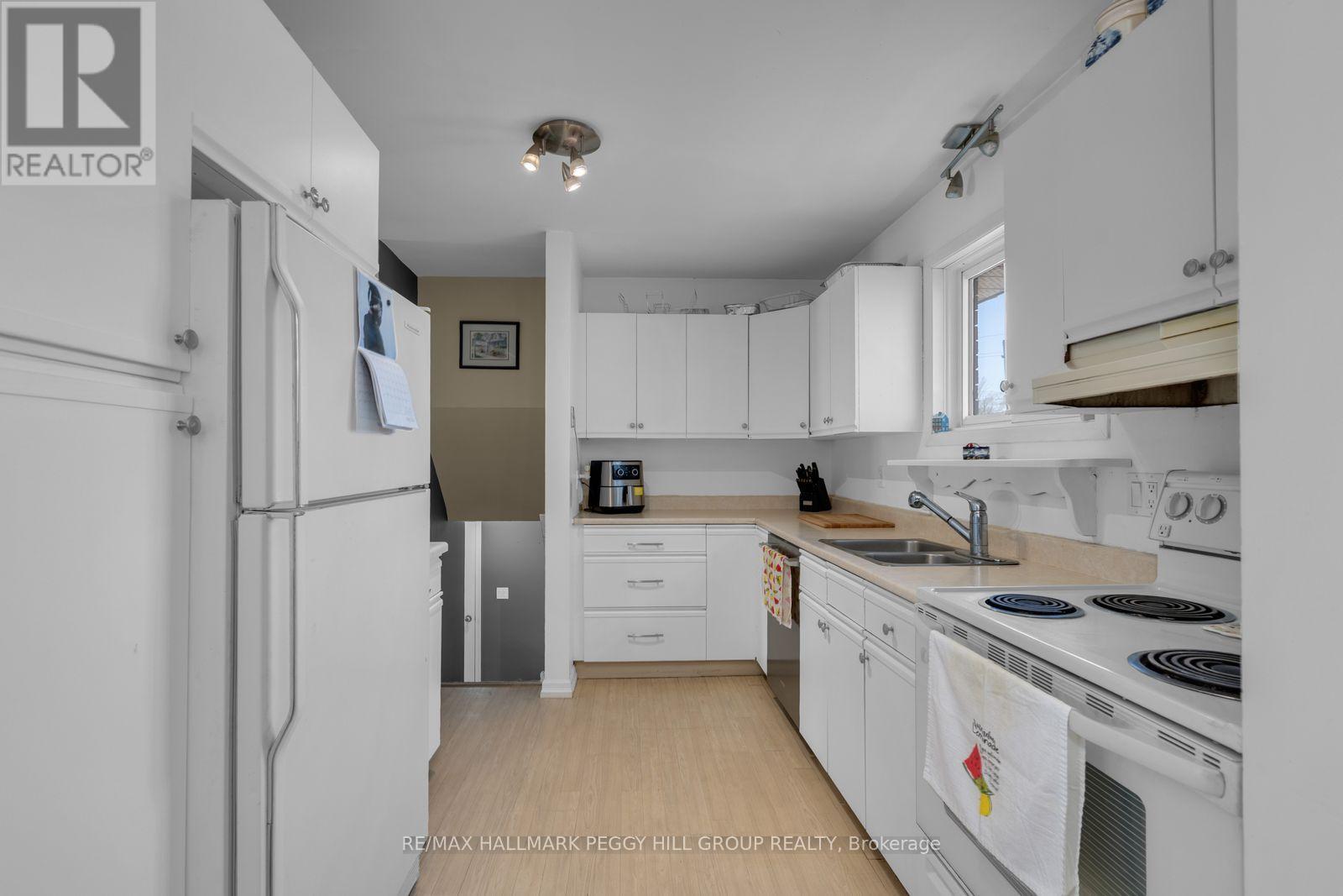 423 Mary Street, Orillia, Ontario  L3V 3G5 - Photo 6 - S13662954