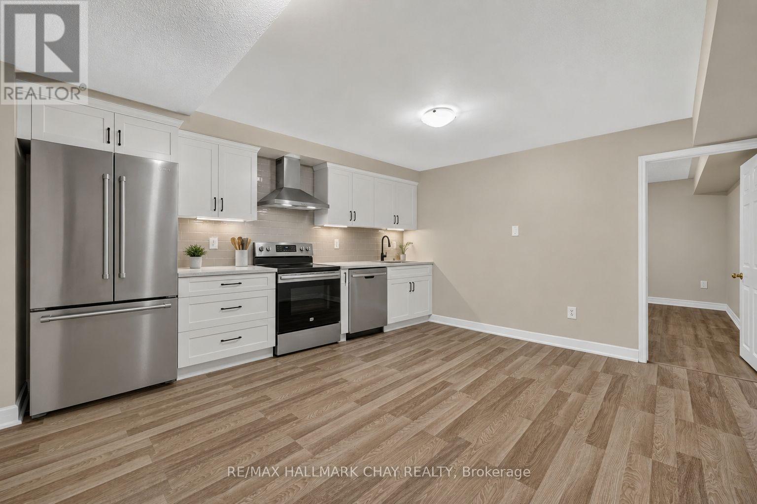 39 Hanmer Street E, Barrie (East Bayfield), Ontario  L4M 6V3 - Photo 15 - S13663004