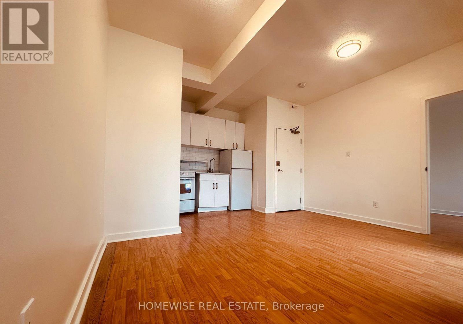 205 - 1 Triller Avenue, Toronto, Ontario M6K 3B7 - Photo 5 - W13663026