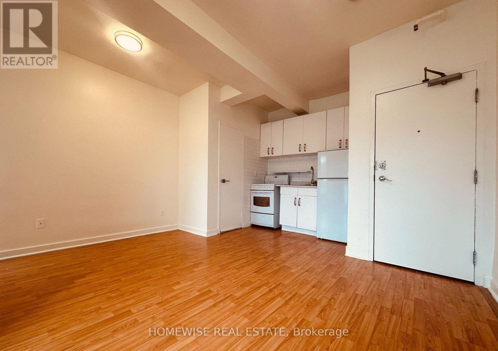 205 - 1 Triller Avenue, Toronto, Ontario M6K 3B7 - Photo 7 - W13663026