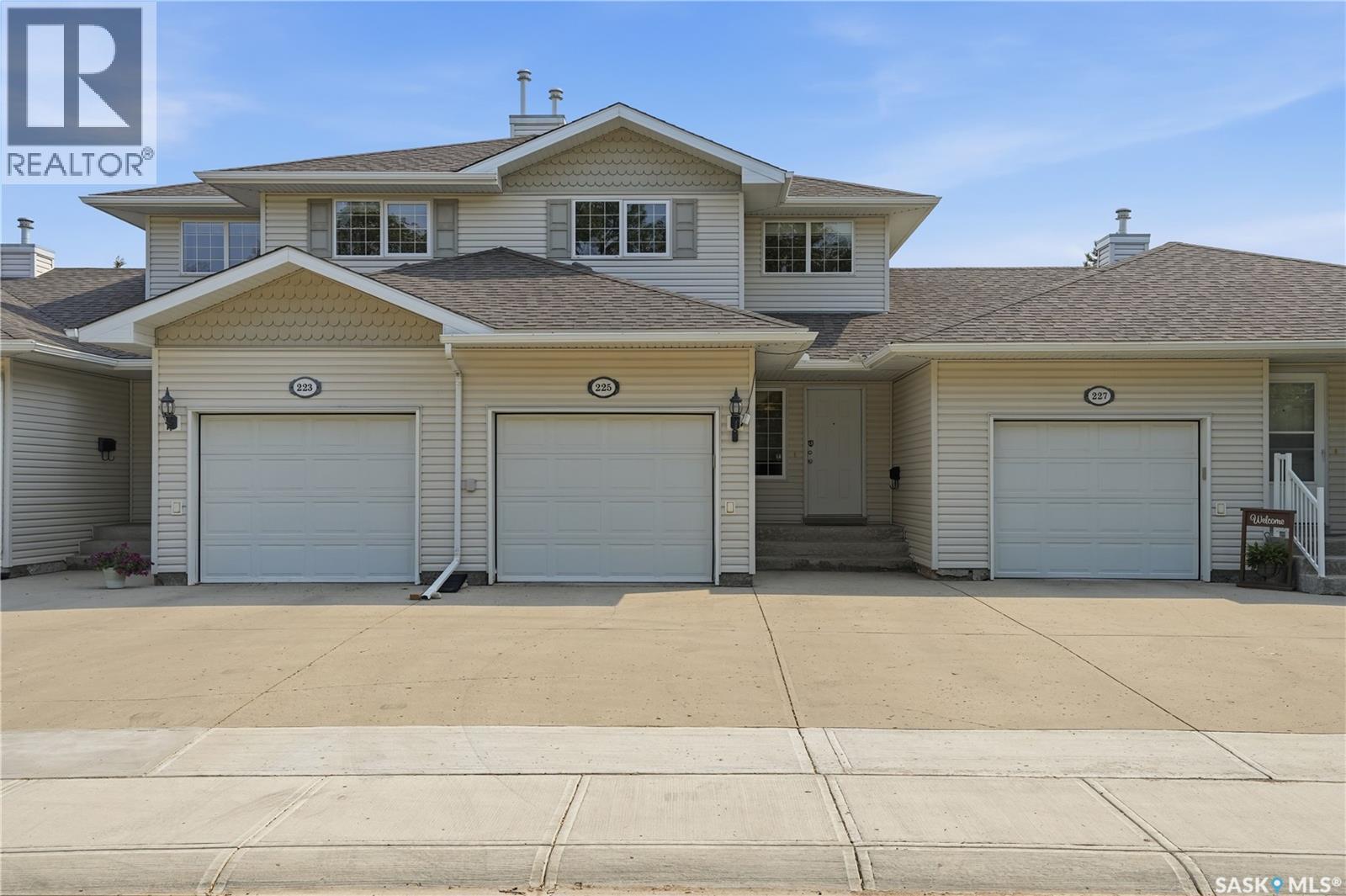 225 Mikkelson Drive, Regina, Saskatchewan  S4T 7X9 - Photo 1 - SK045237