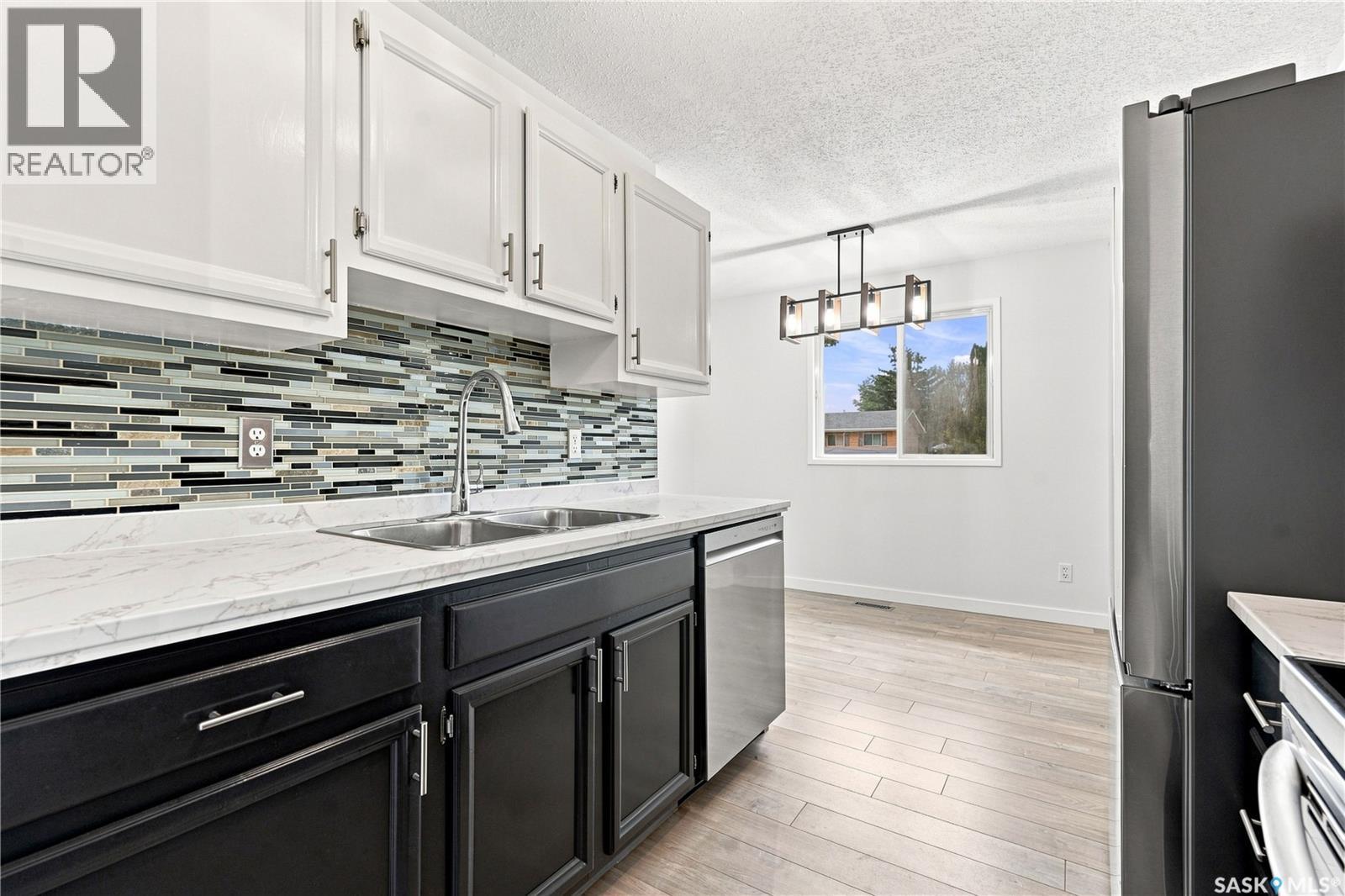 118 Dundurn Place, Saskatoon, Saskatchewan  S7M 4C3 - Photo 12 - SK045231