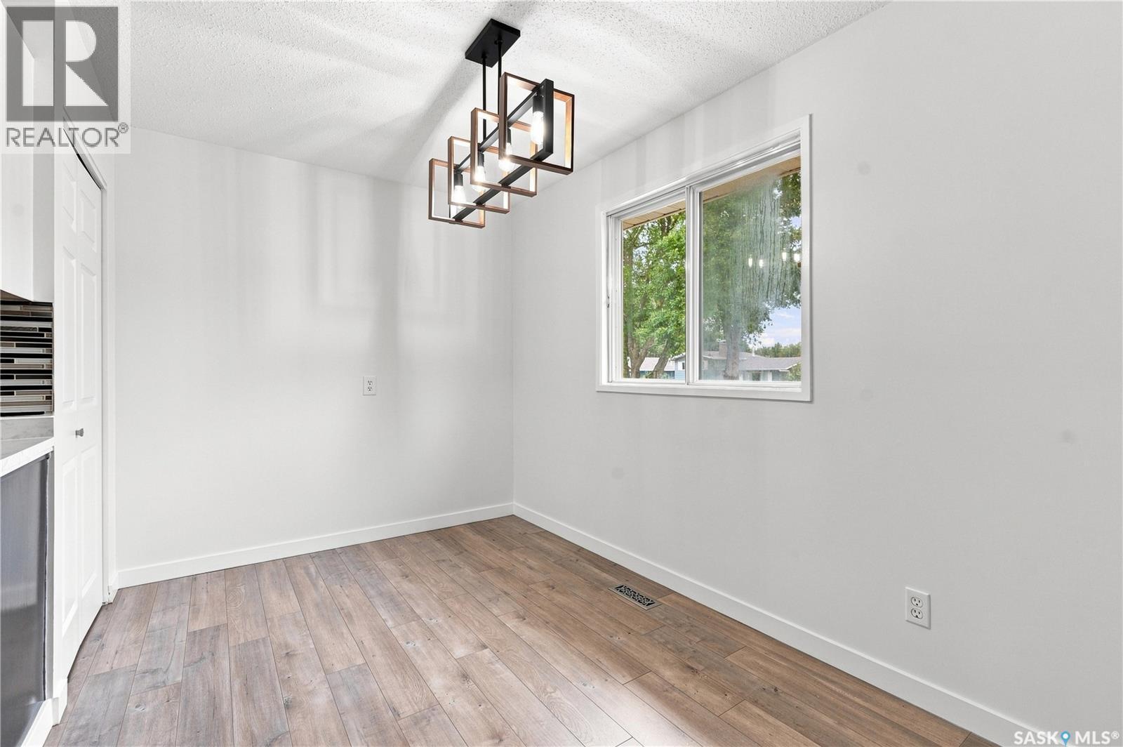 118 Dundurn Place, Saskatoon, Saskatchewan  S7M 4C3 - Photo 15 - SK045231