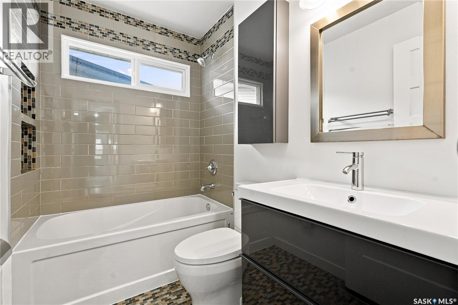 118 Dundurn Place, Saskatoon, Saskatchewan  S7M 4C3 - Photo 22 - SK045231