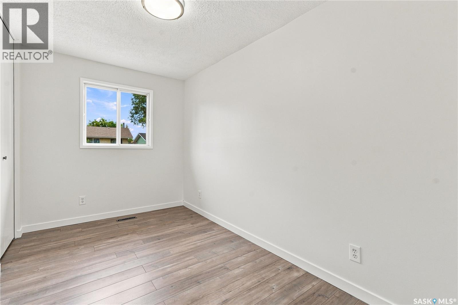 118 Dundurn Place, Saskatoon, Saskatchewan  S7M 4C3 - Photo 25 - SK045231