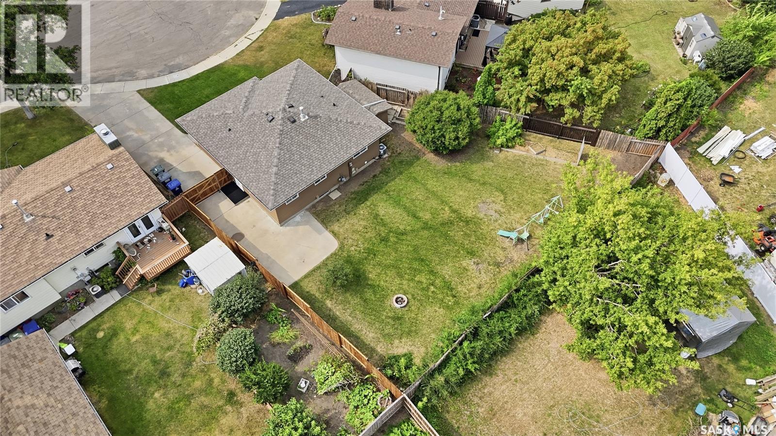 118 Dundurn Place, Saskatoon, Saskatchewan  S7M 4C3 - Photo 3 - SK045231