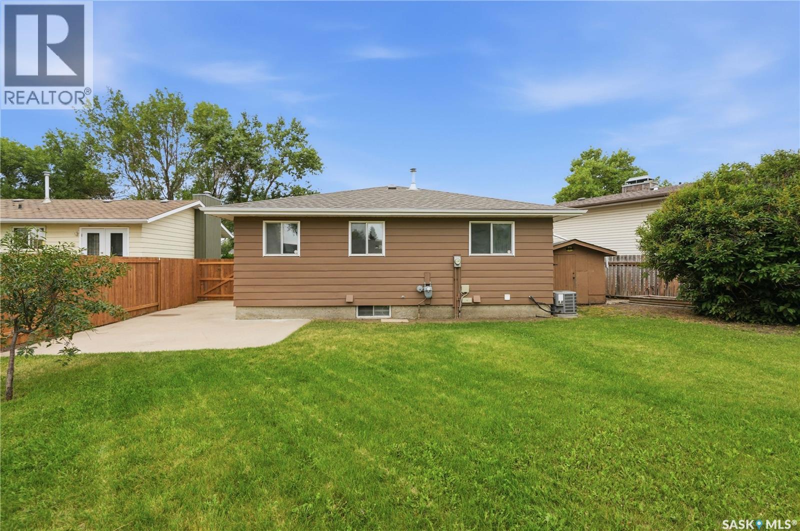 118 Dundurn Place, Saskatoon, Saskatchewan  S7M 4C3 - Photo 40 - SK045231