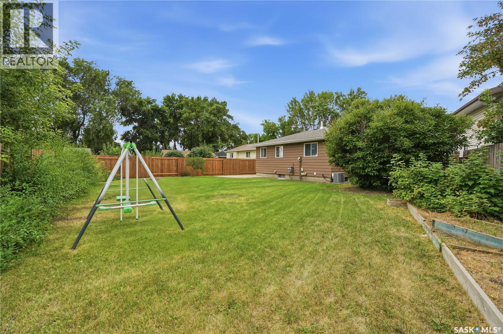 118 Dundurn Place, Saskatoon, Saskatchewan  S7M 4C3 - Photo 44 - SK045231