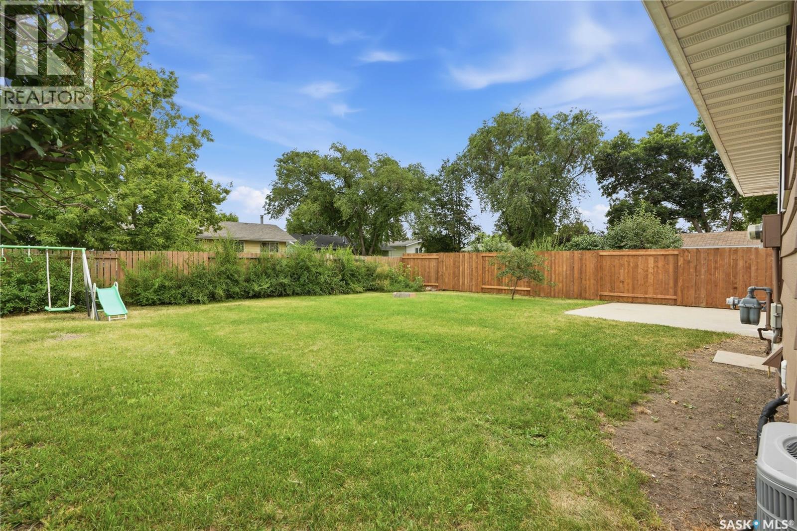 118 Dundurn Place, Saskatoon, Saskatchewan  S7M 4C3 - Photo 45 - SK045231
