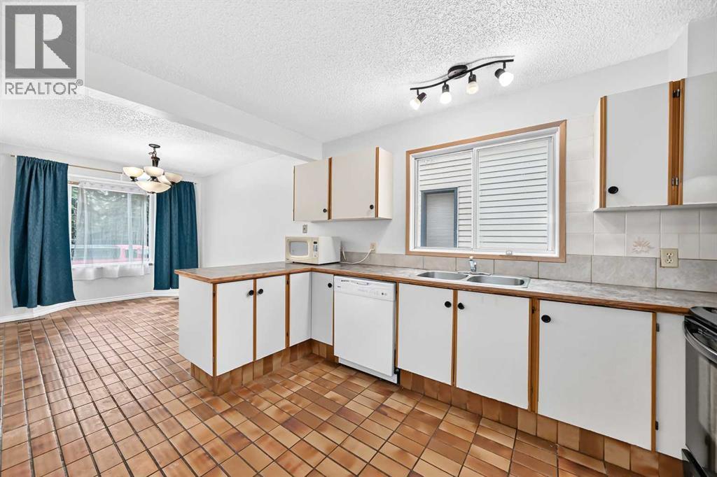 454 20 Avenue NW, Calgary, Alberta  T2M 1C4 - Photo 6 - A2322620