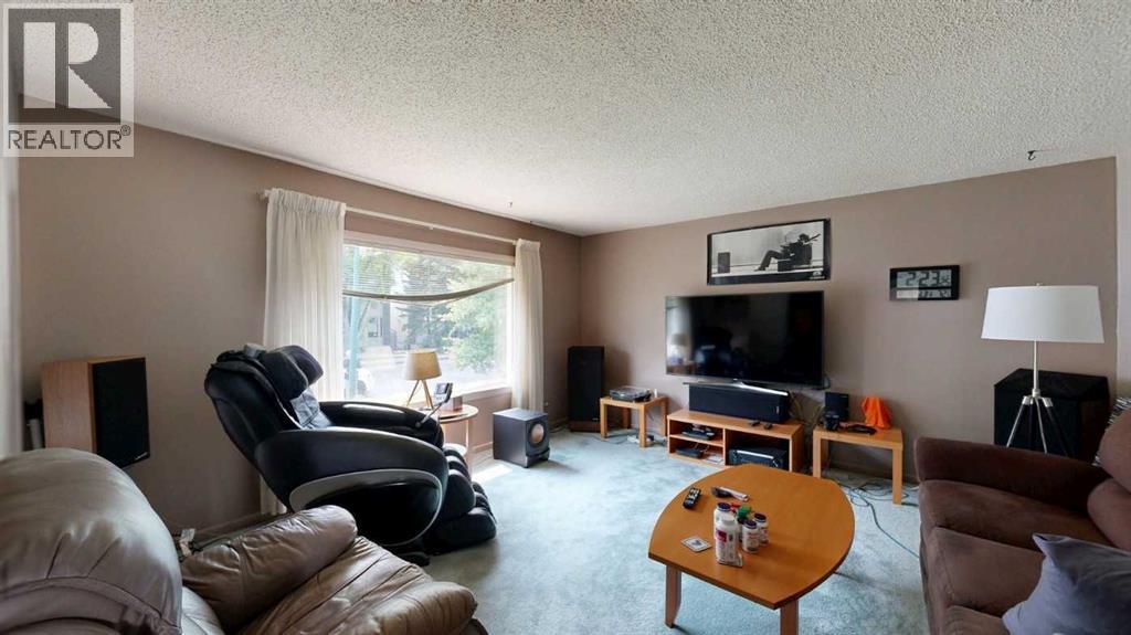 708 55 Avenue SW, Calgary, Alberta  T2V 0G3 - Photo 11 - A2335557