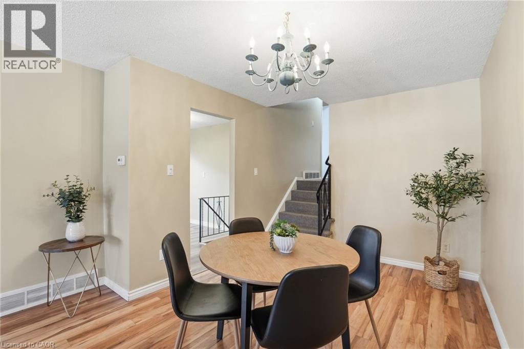 94 Wendover Drive, Hamilton, Ontario  L9C 5X5 - Photo 10 - 40854683