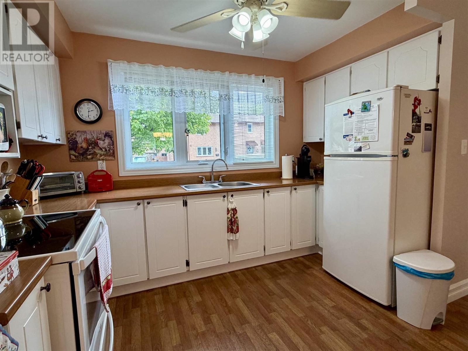 74 Frame Cres, Elliot Lake, Ontario  P5A 2S5 - Photo 6 - SM261472