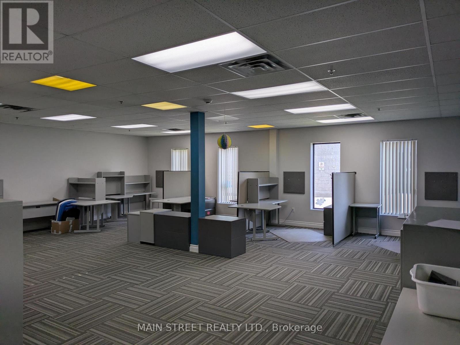 350 Industrial Parkway S, Aurora, Ontario  L4G 3V7 - Photo 4 - N12876504