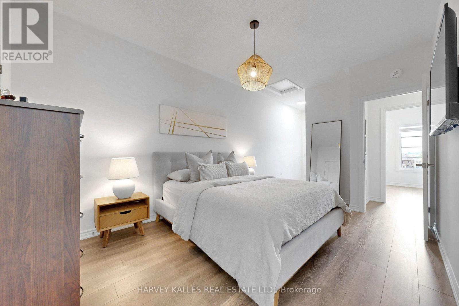 32 Mel Irving Drive, Bradford West Gwillimbury, Ontario  L3Z 4P1 - Photo 33 - N13662230