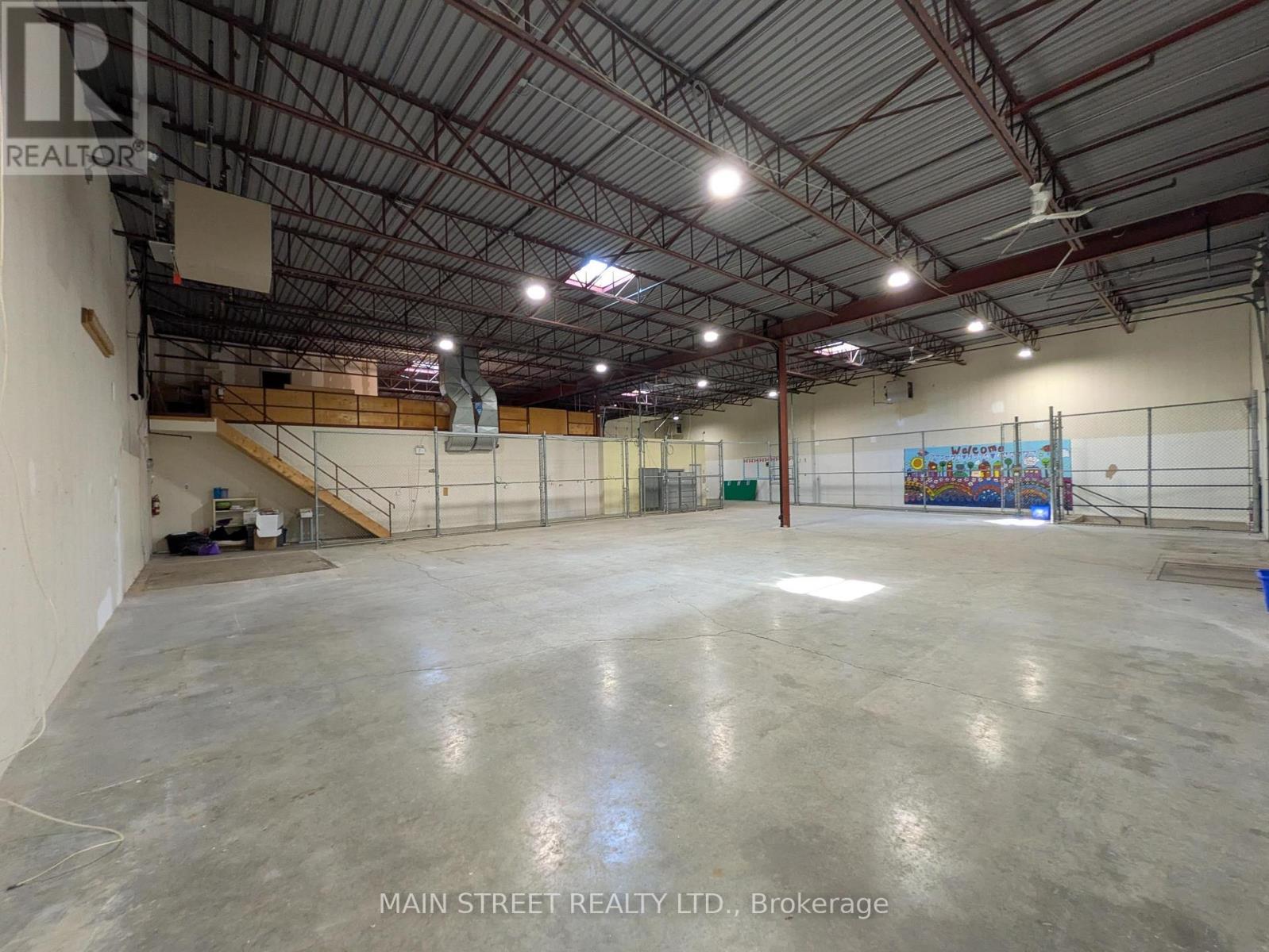 350 Industrial Parkway S, Aurora, Ontario  L4G 3V7 - Photo 5 - N12876504