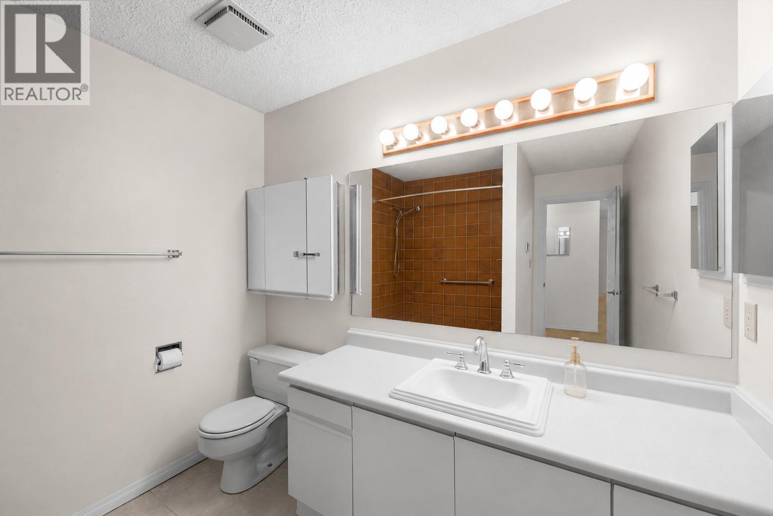 1056 Bernard Avenue Unit# 307, Kelowna, British Columbia  V1Y 8L7 - Photo 13 - 10396322