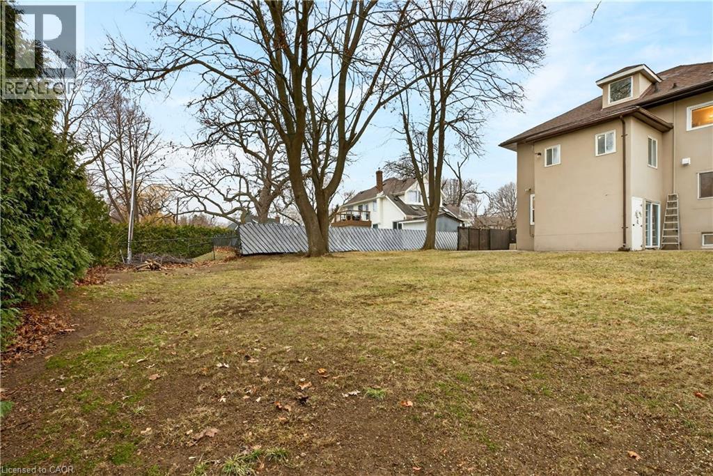 1012 North Shore Boulevard E, Burlington, Ontario  L7T 1X7 - Photo 40 - 40842293