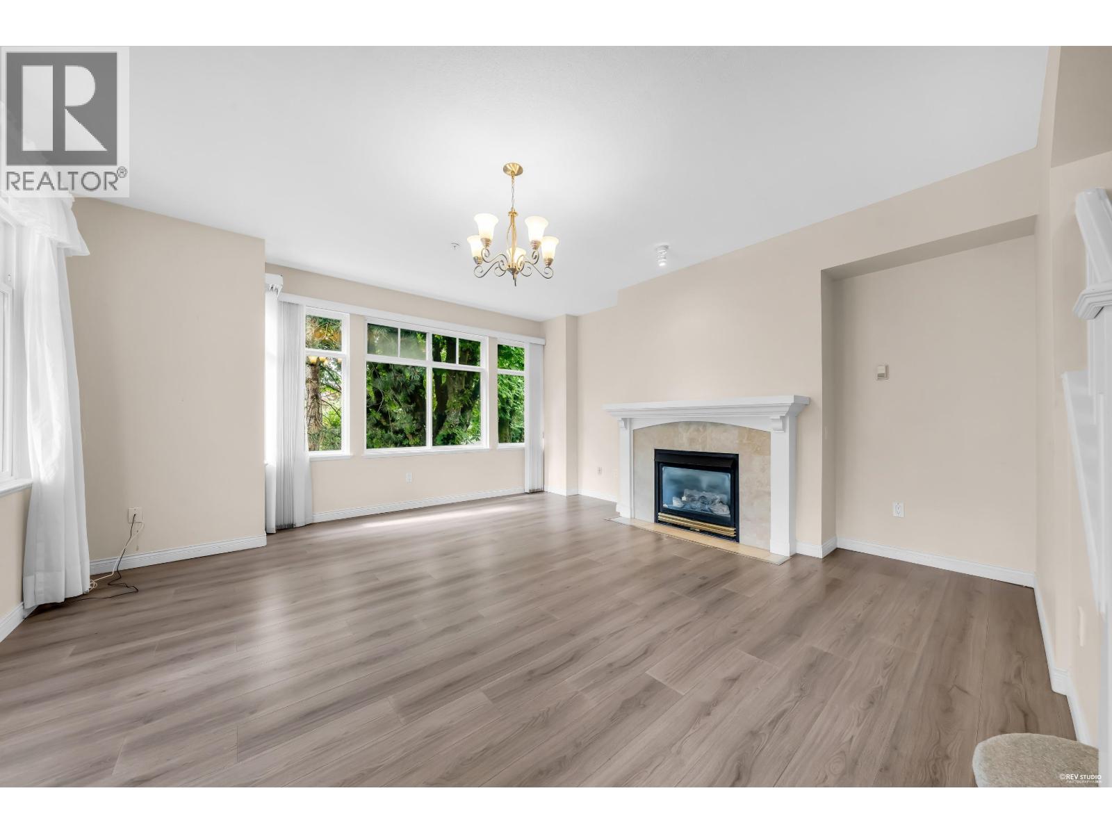 2459 W 39th Avenue, Vancouver, British Columbia  V6M 4M3 - Photo 4 - R3142843