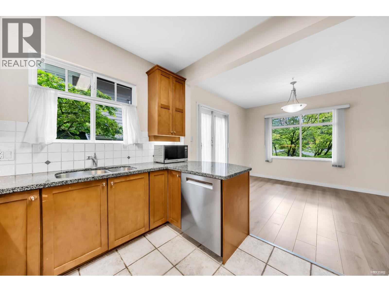 2459 W 39th Avenue, Vancouver, British Columbia  V6M 4M3 - Photo 10 - R3142843