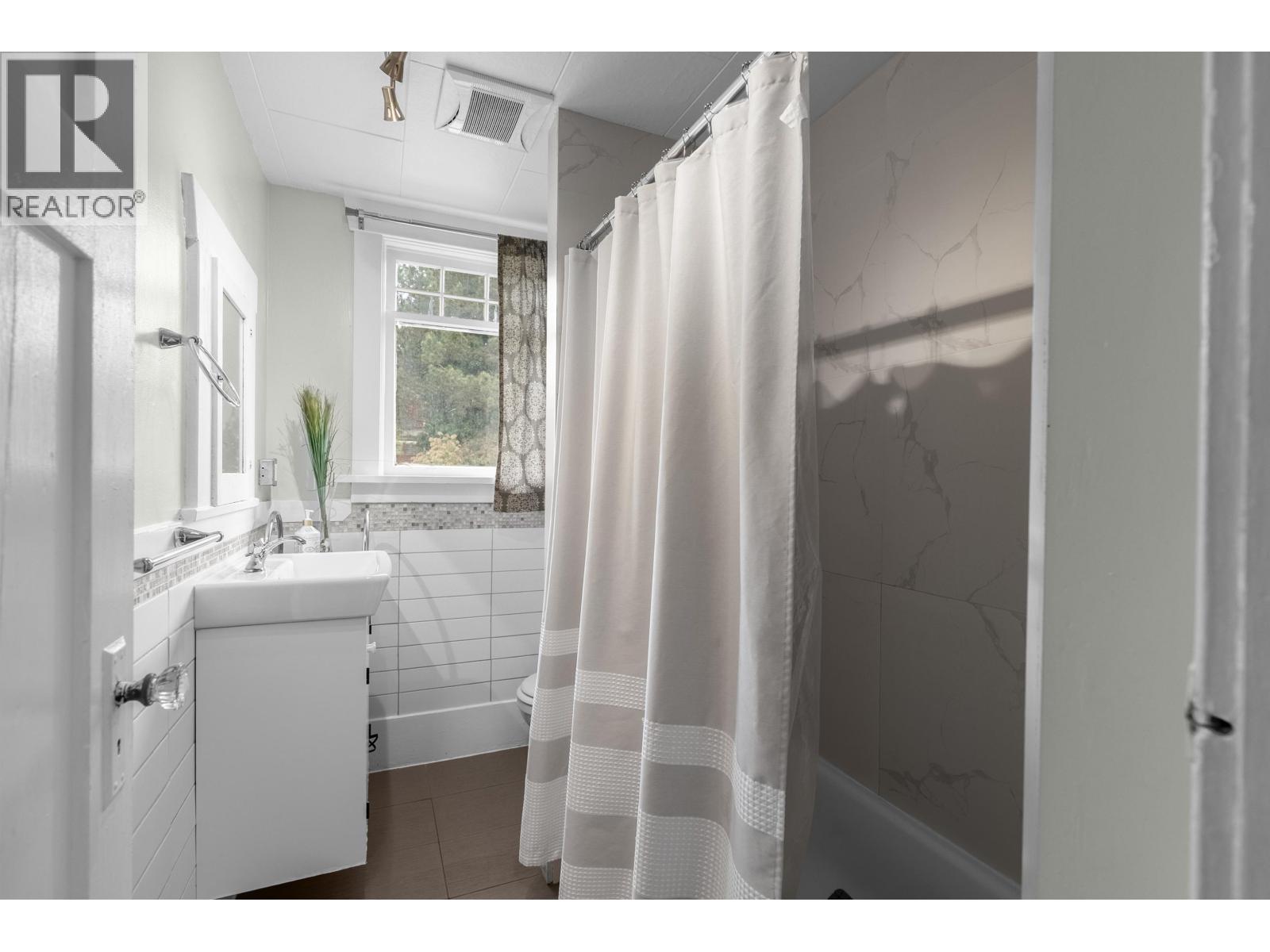 3425 W 8th Avenue, Vancouver, British Columbia  V6R 1Y6 - Photo 11 - R3126353